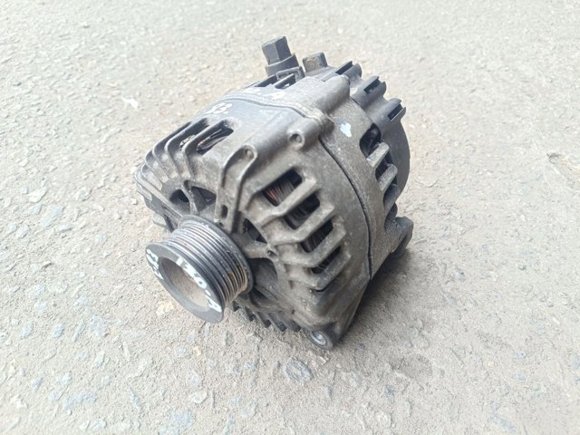 Автомобильный генератор 7802261 BMW