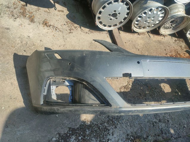 Буфер (бампер) передний 7N5807221A VAG