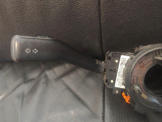 Подрулевой переключатель левый 8L0953513G VAG