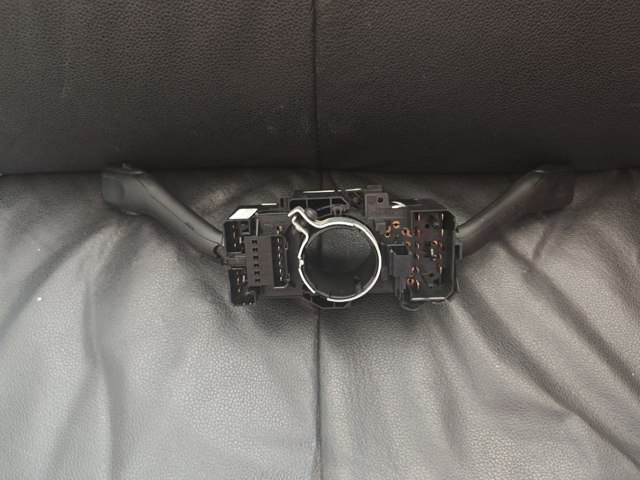 8L0953513S VAG Переключатель подрулевой левый купить в Ужгород
