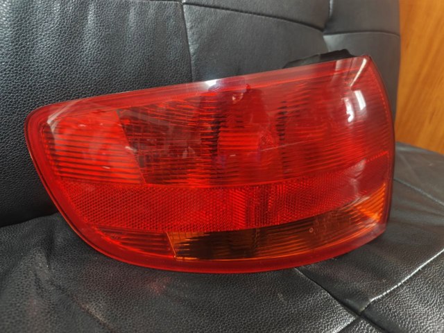 VAG 8P4945095C Фонарь задний левый внешний в наличии Харьков