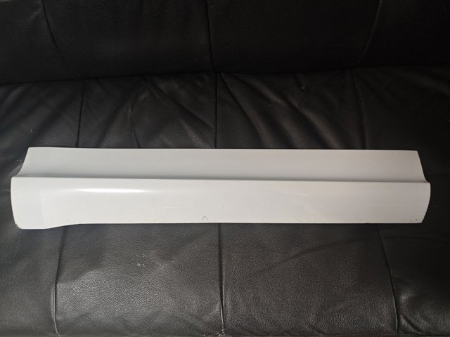 Молдинг двери задней правой 8R0853970B VAG
