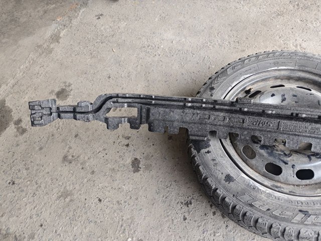 8W0807550AA VAG Абсорбер (наполнитель) бампера переднего купить в Львов