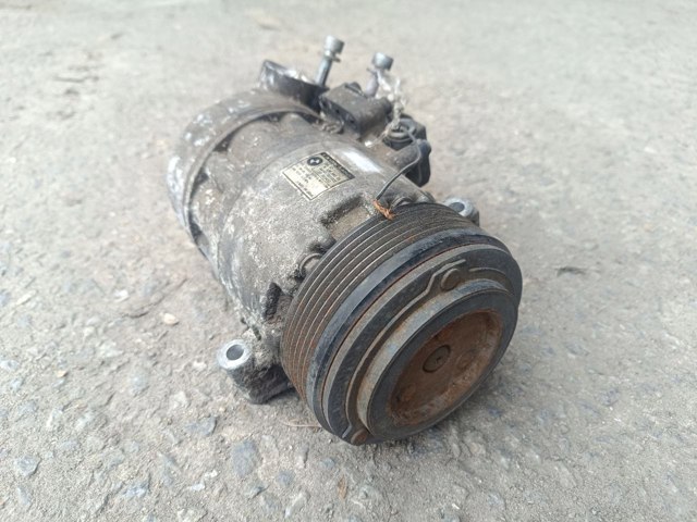 Компрессор кондиционера 9128940 BMW