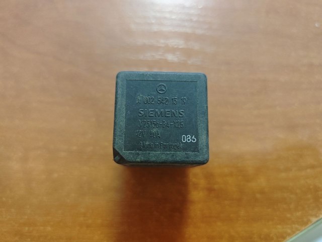 Реле электрическое многофункциональное A0025421319 MERCEDES