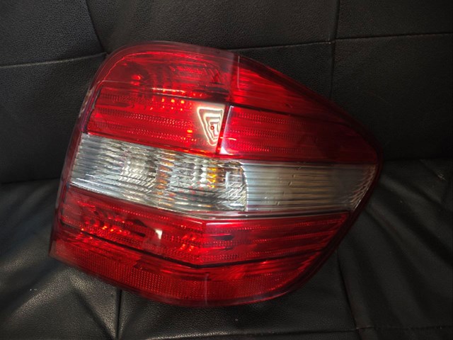 Задний правый стоп A1648200264 MERCEDES