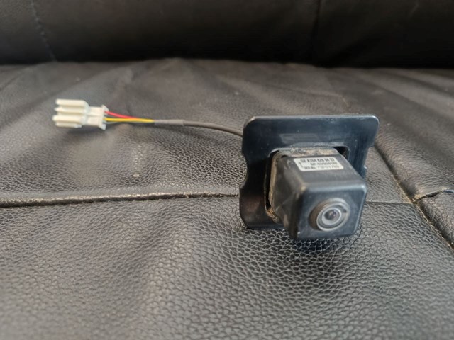Камера заднего вида A1648200497 MERCEDES