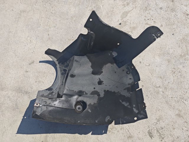 A2038840522 Подкрылок крыла переднего левый передний купить Ужгород