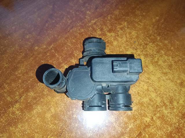 Кран отопителя A2118320584 MERCEDES