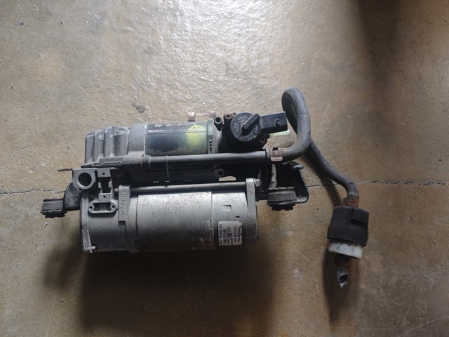 Компрессор пневмоподвески A2123200404 MERCEDES