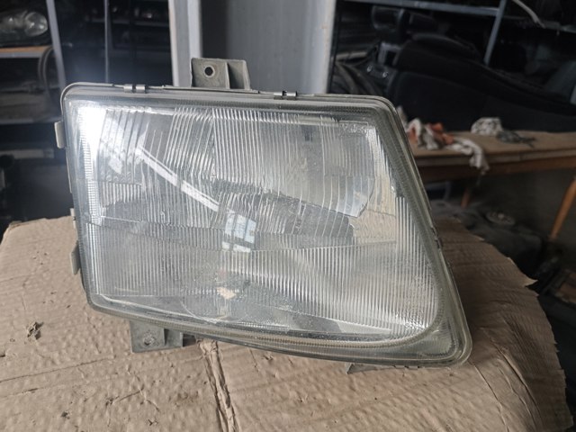 Фара основная правая A6388200161 MERCEDES