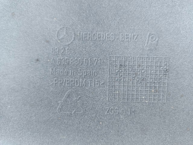 MERCEDES A6398806171 Бампер задний, левая часть в наличии Кривой Рог