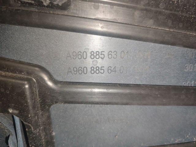 MERCEDES A9608801790 Бампер передний в наличии Черновцы
