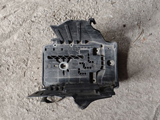 Крепление аккумулятора AG9N10723AC LAND ROVER
