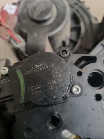 Мотор заслонки печки AV6N19E616BA FORD