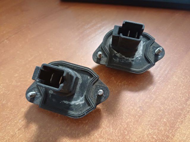 MAZDA B16A51270B Фонарь подсветки номерного знака в наличии Харьков
