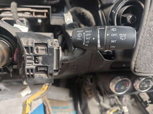 MAZDA DA8E66128 в наличии Львов