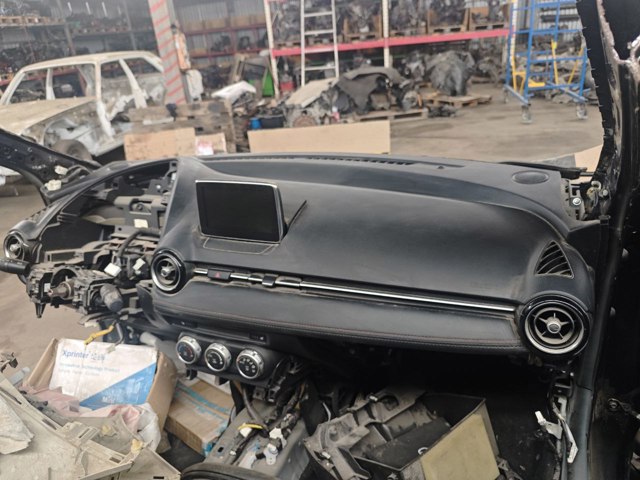 MAZDA DB2W60400C02 Панель салона передняя "торпедо" в наличии Хмельницкий