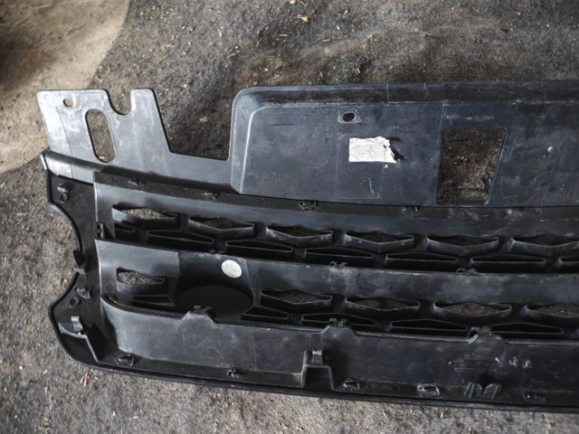 DK628200XX LAND ROVER Решетка радиатора купить в Ирпень
