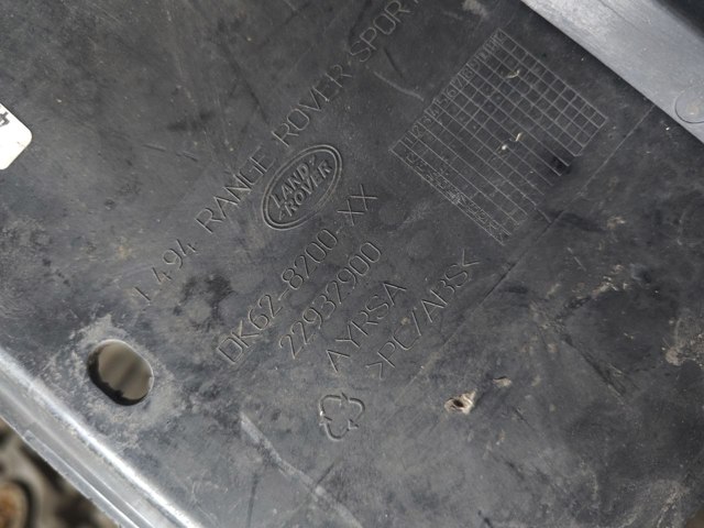 LAND ROVER DK628200XX Решетка радиатора в наличии Кривой Рог
