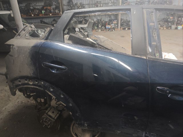 Дверь пассажирская задняя правая DKY07202XB MAZDA