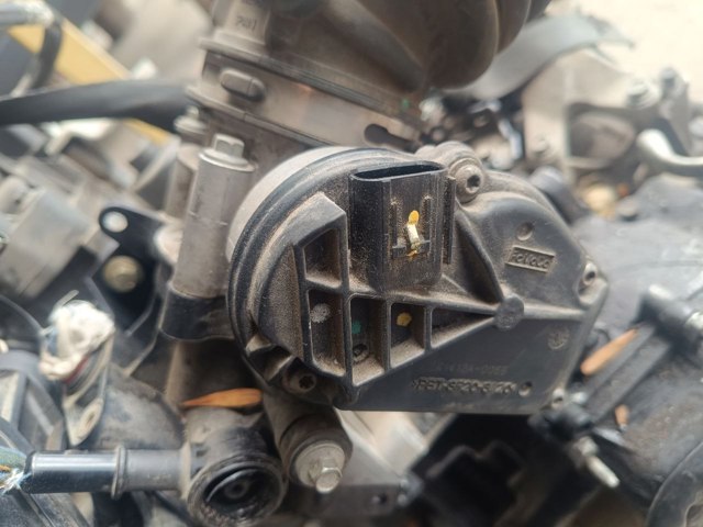 Блок дроссельной заслонки DS7E9F991AF FORD