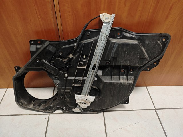 EG2159590B MAZDA Стеклоподъемник передней левой двери купить в Черновцы
