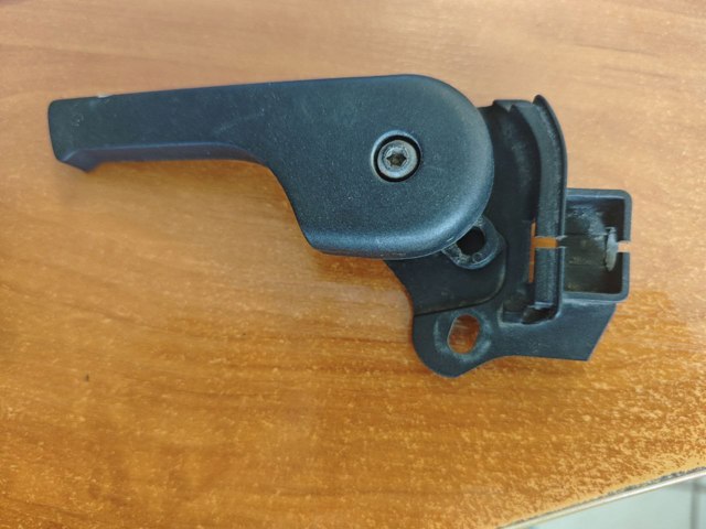 Ручка открытия капота LR002367 LAND ROVER