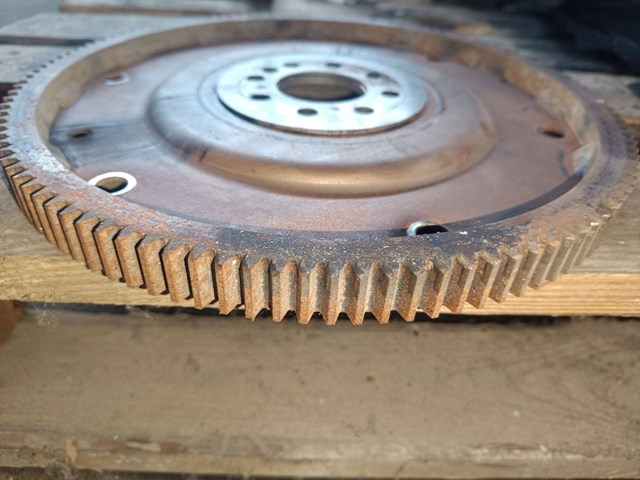 LR005813 LAND ROVER купить в Ужгород