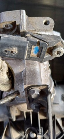 LR006680 LAND ROVER Впускной коллектор купить в Хмельницкий
