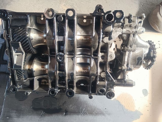 LAND ROVER LR010718 Корпус балансировочного механизма в наличии Черкассы
