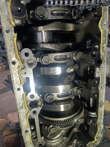 Коленвал двигателя LR022080 LAND ROVER