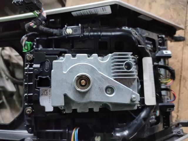 LAND ROVER LR024731 в наличии Ирпень