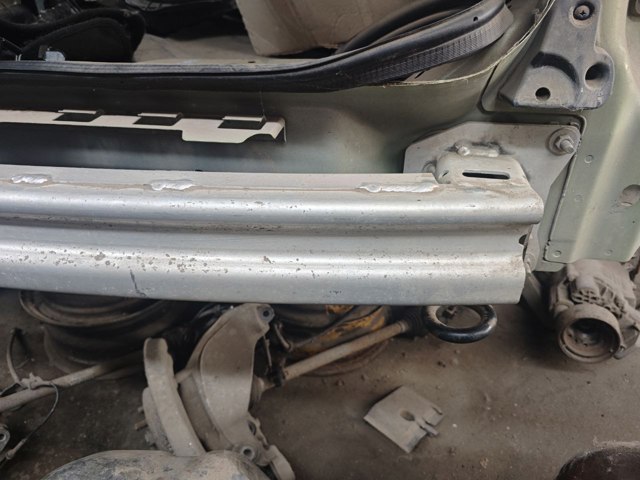 LAND ROVER LR026327 Усилитель заднего бампера в наличии Житомир