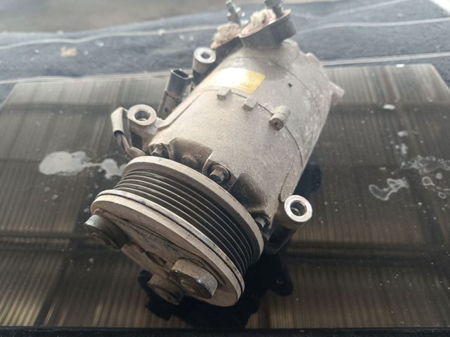 LR027788 Компрессор кондиционера купить Киев