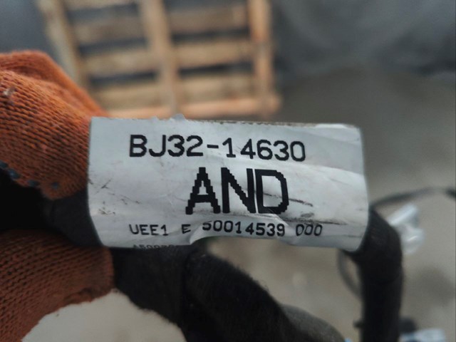 LAND ROVER LR033753 Жгут проводов передней двери в наличии Ирпень