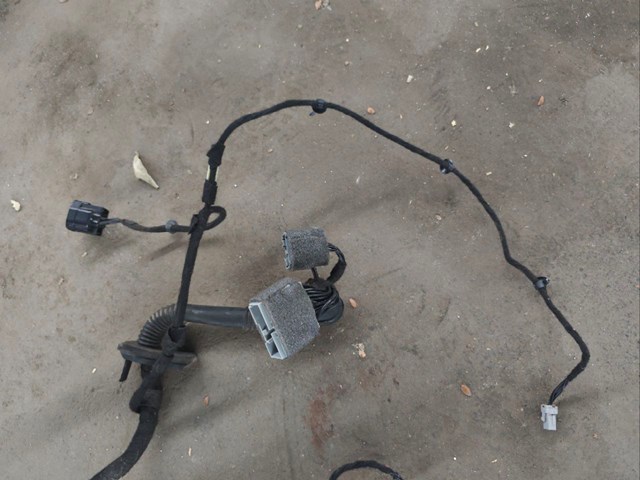 LR033753 LAND ROVER Жгут проводов передней двери купить в Черновцы