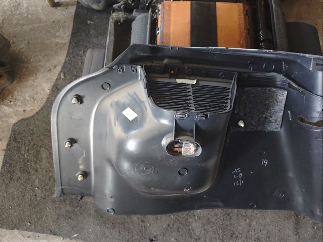 LR041472 LAND ROVER Облицовка багажного отсека правая купить в Житомир