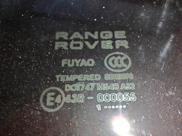 LR044529 LAND ROVER Стекло двери задней правой купить в Кривой Рог