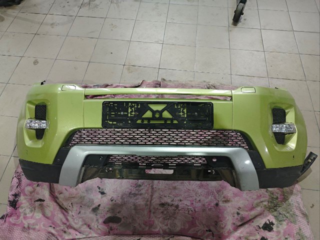 Бампер передний LR048544 LAND ROVER