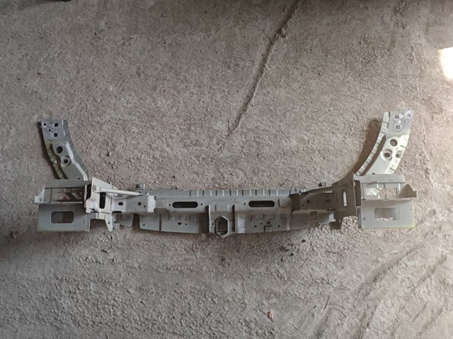 LR048565 Верхняя рамка радиатора купить Винница