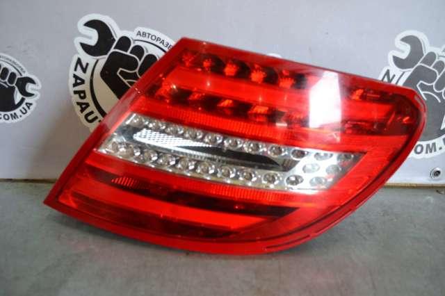 Фонари задние 2048205864 MERCEDES