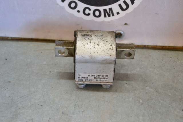 Подушка коробки 2052405300 MERCEDES