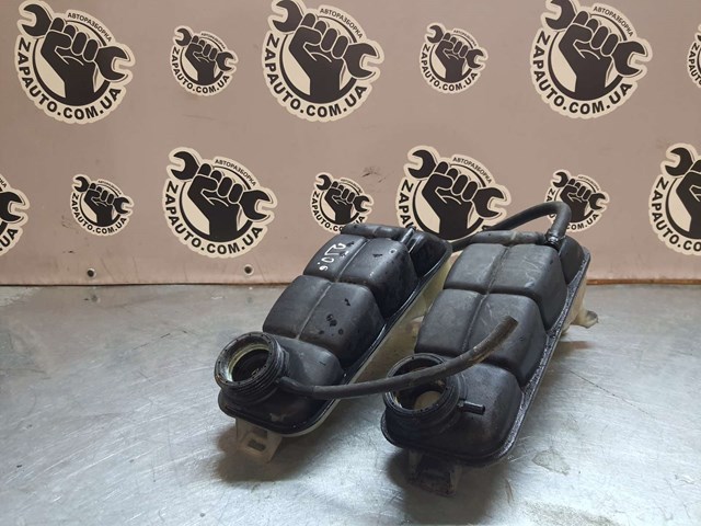 Расширительный бачок охлаждения Мерседес-бенц Е