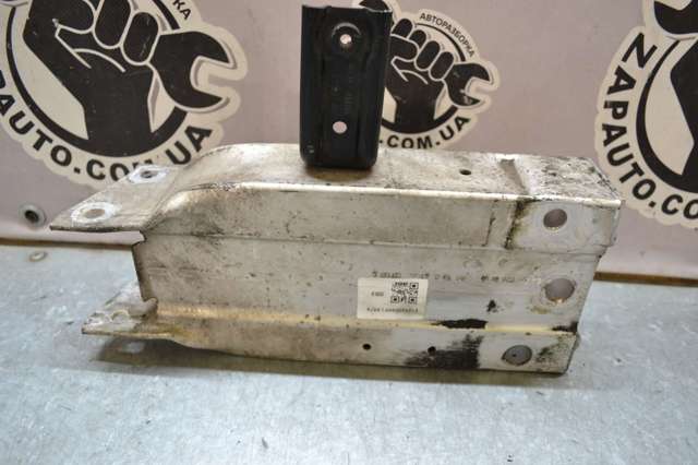 Наполнитель бампера переднего 2126200895 MERCEDES
