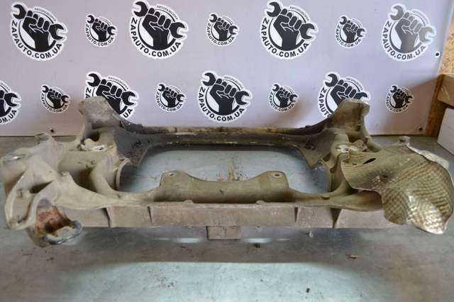 Крабобалка передней подвески 2206280257 MERCEDES