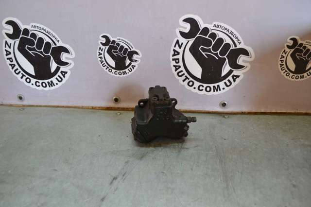 Насос топливный высокого давления 6120700001 MERCEDES