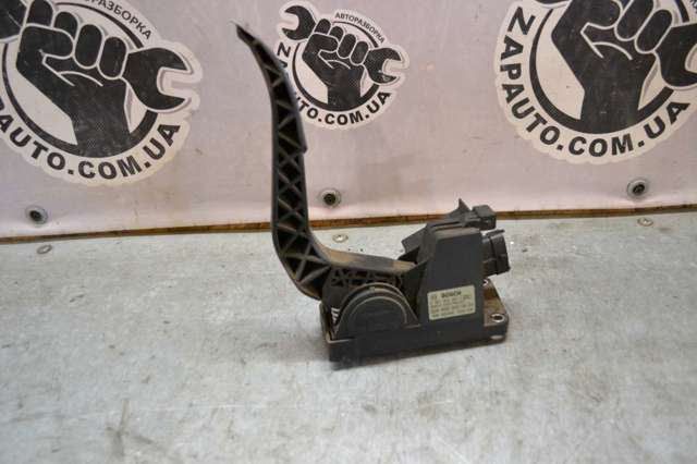 Педаль акселератора 6393000604 MERCEDES