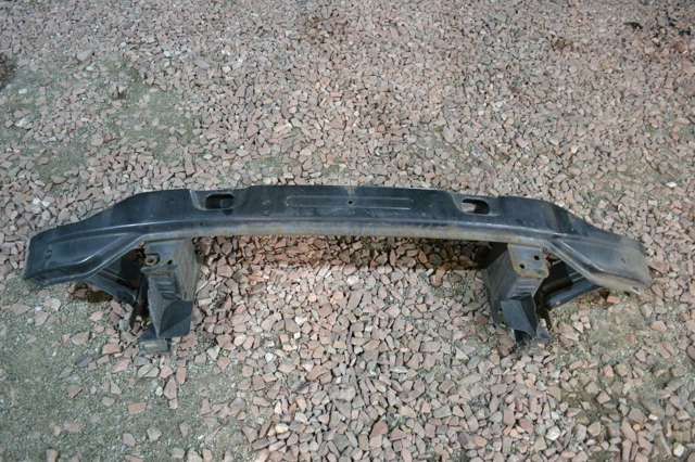 Буфер бампера переднего 6396201434 MERCEDES