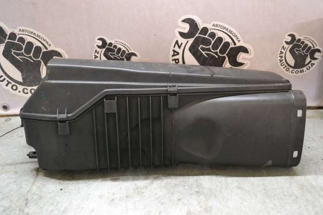 Корпус воздушного фильтра 6460900201 MERCEDES